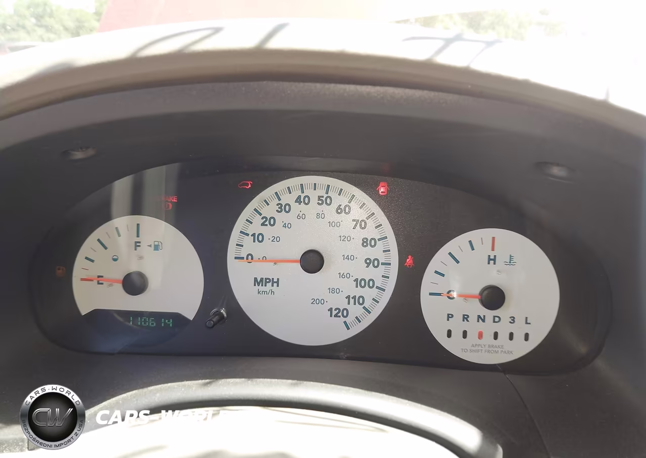 2007 Chrysler Town & Country VIN:1A4GJ45R77B180354 - 7
