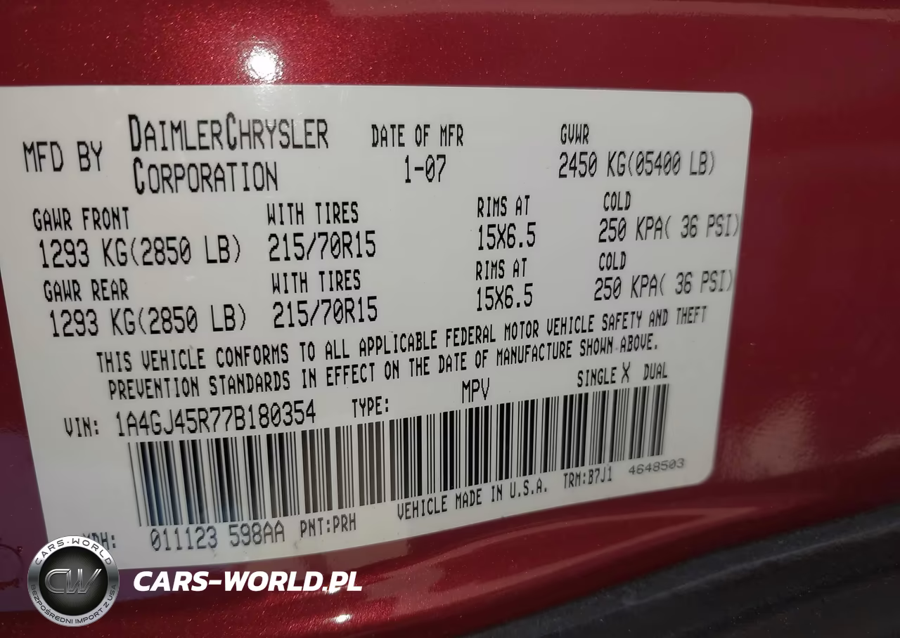 2007 Chrysler Town & Country VIN:1A4GJ45R77B180354 - 9