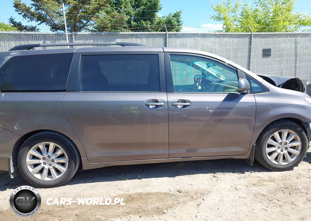 2011 Toyota Sienna Limited VIN:5TDDK3DC4BS010712 - 14