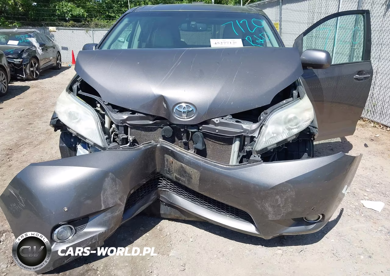 2011 Toyota Sienna Limited VIN:5TDDK3DC4BS010712 - 6