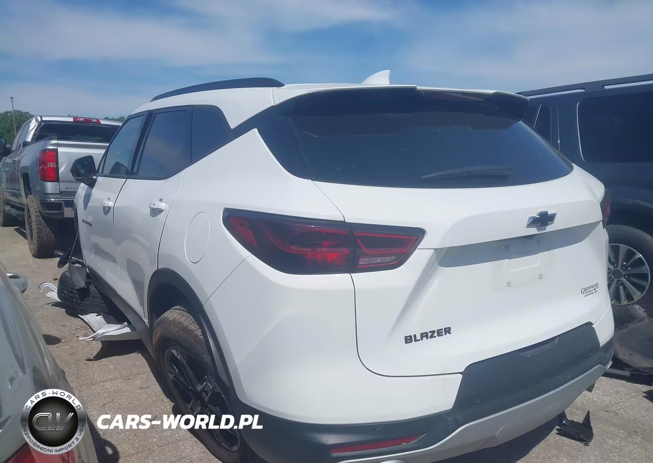 2025 Chevrolet Blazer Fwd 2Lt VIN:3GNKBCR46SS125582 - 3