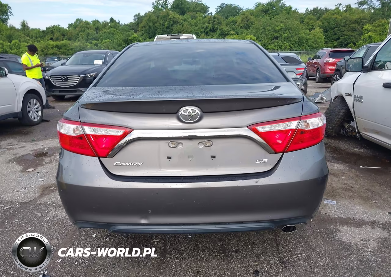 2017 Toyota Camry Se VIN:4T1BF1FK9HU334243 - 16