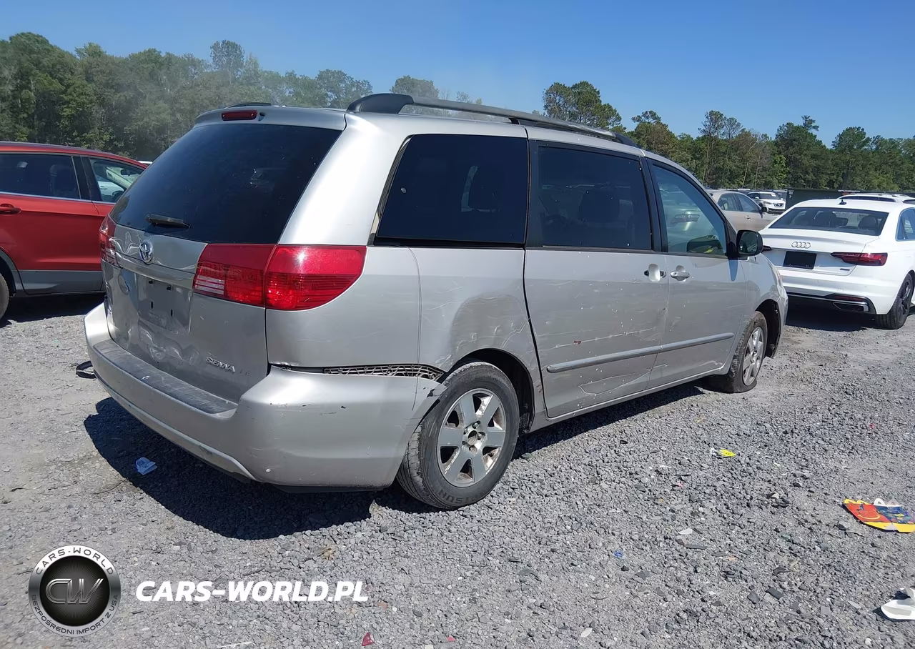 2004 Toyota Sienna Le VIN:5TDZA23C74S167058 - 4