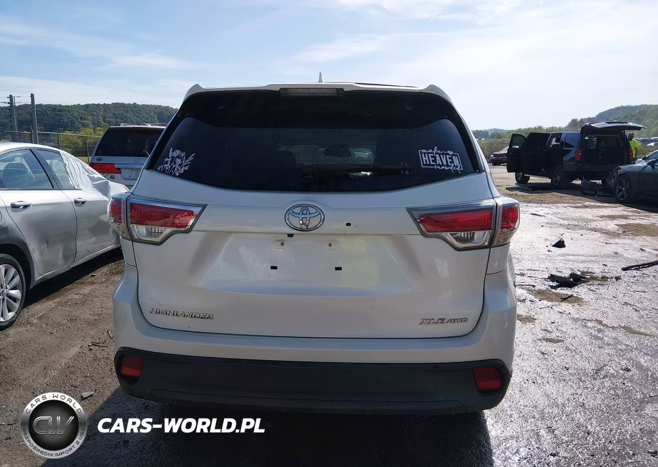 2015 Toyota Highlander Xle V6 VIN:5TDJKRFH8FS207421 - 17