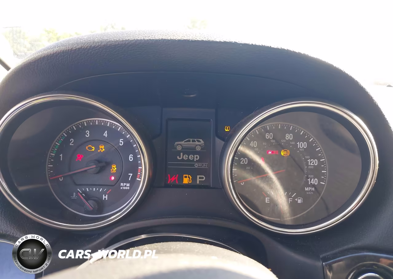 2012 Jeep Grand Cherokee Laredo VIN:1C4RJFAG3CC294242 - 7