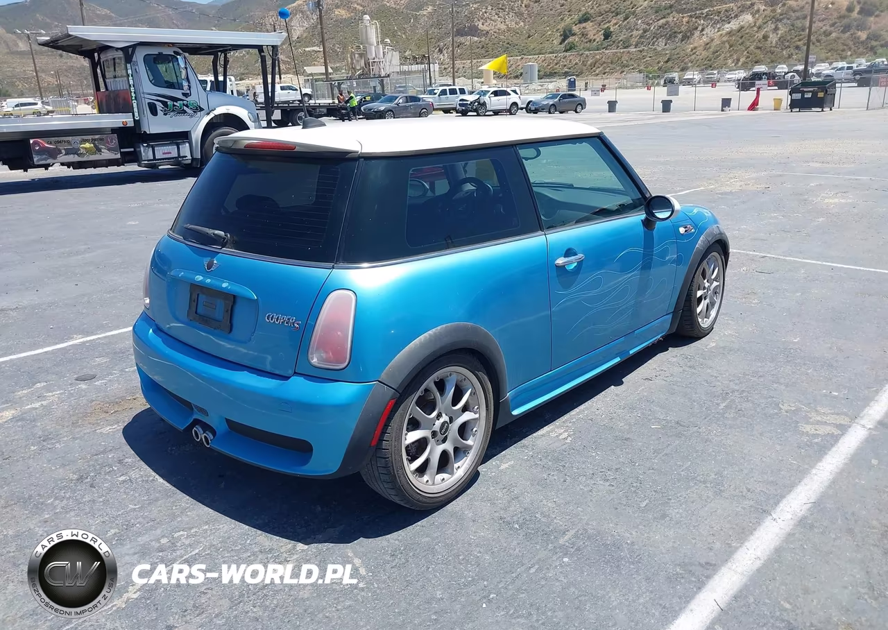 2005 Mini Cooper S VIN:WMWRE33565TG96709 - 4
