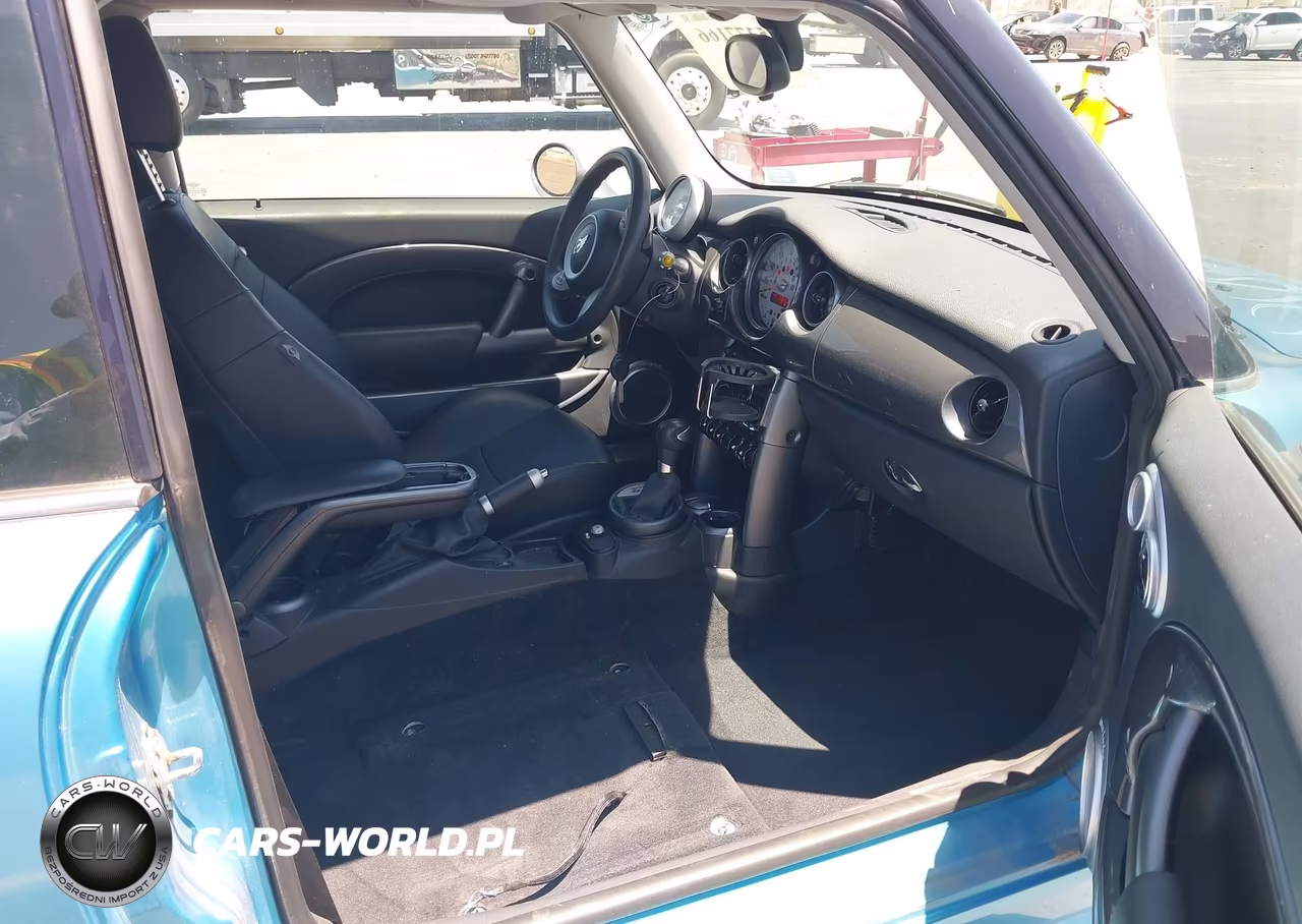 2005 Mini Cooper S VIN:WMWRE33565TG96709 - 5