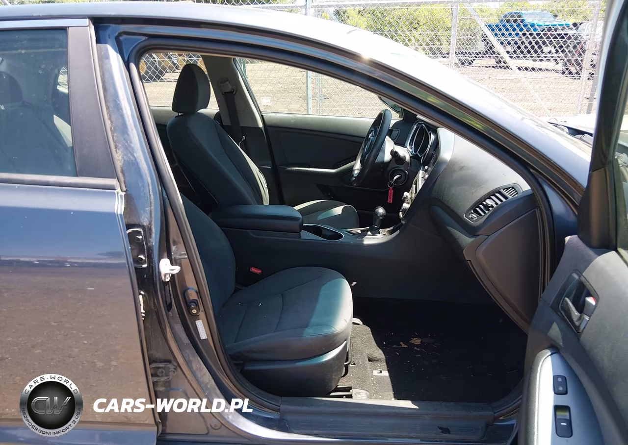 2015 Kia Optima Lx VIN:KNAGM4A79F5611112 - 5