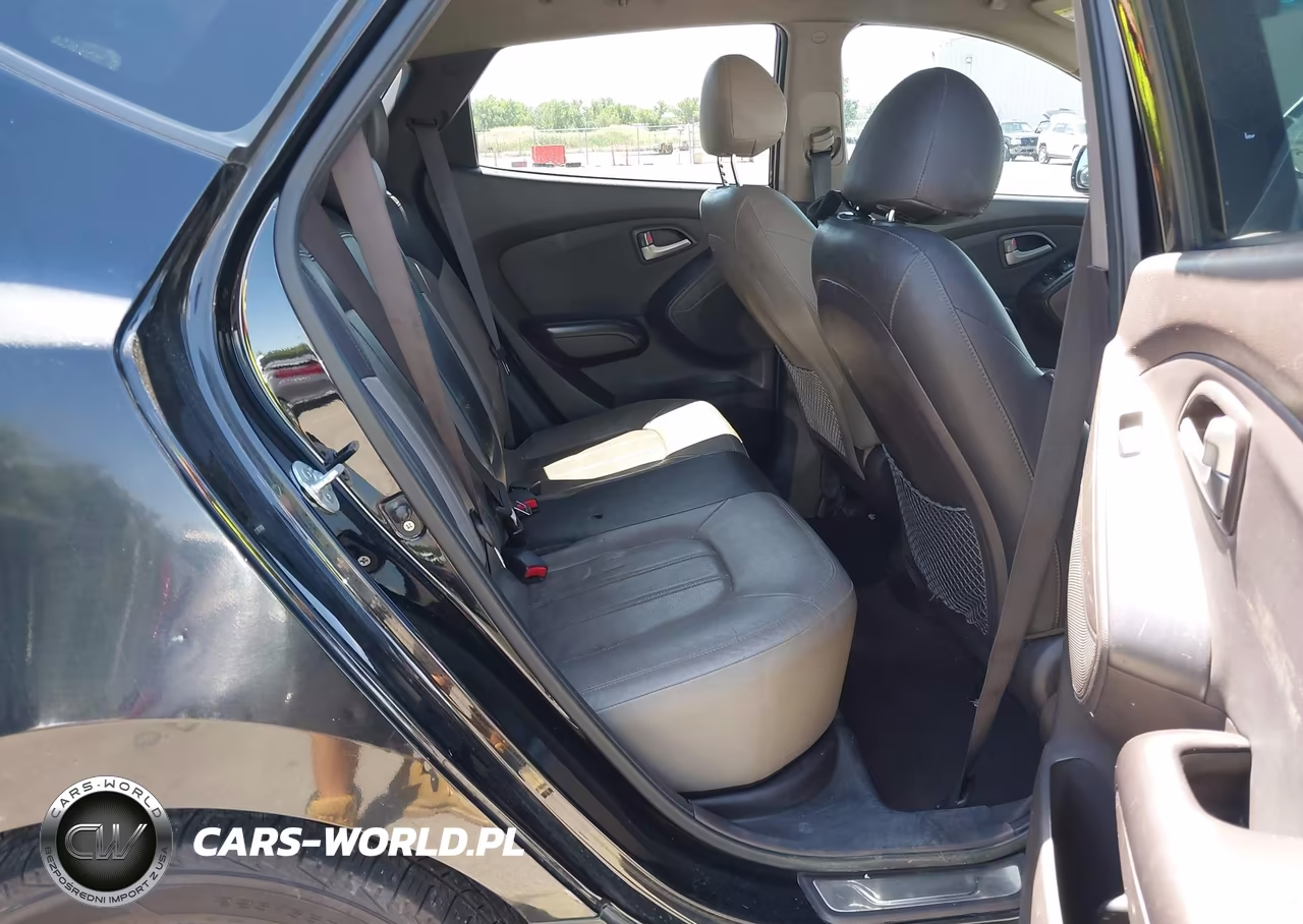 2010 Hyundai Tucson Limited VIN:KM8JUCAC5AU064821 - 8