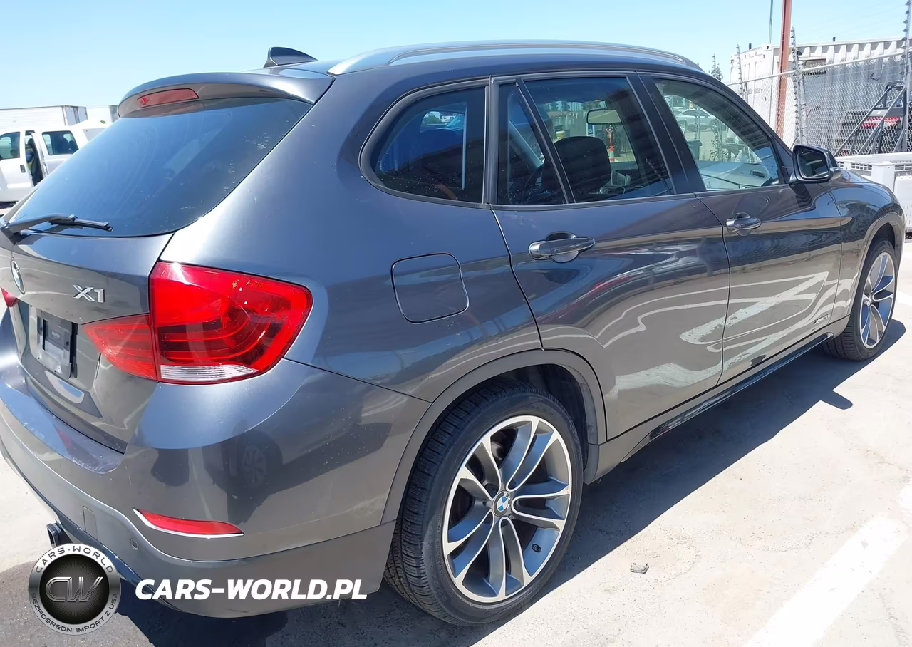 2014 BMW X1 xDrive28I VIN:WBAVL1C58EVR94527 - 4