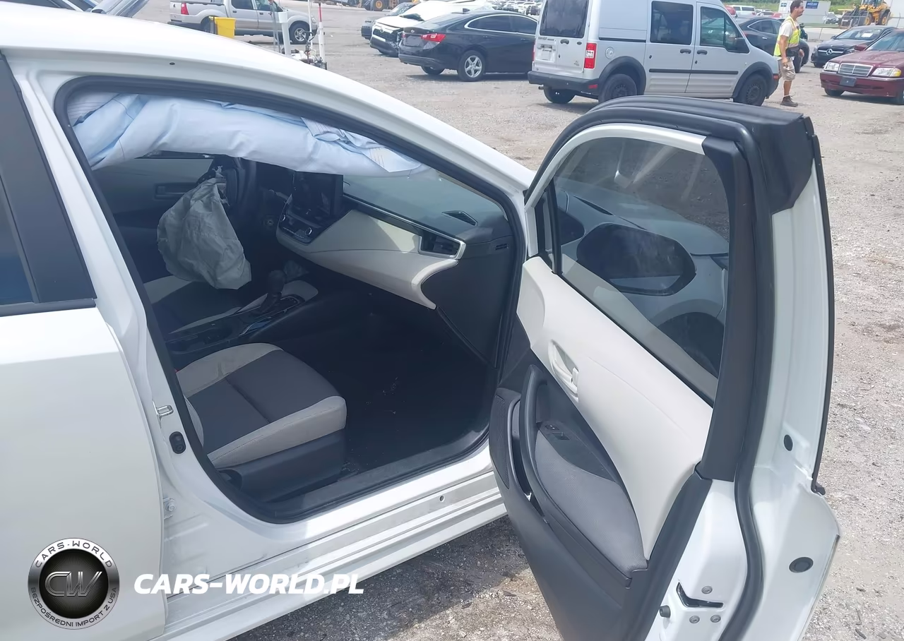2024 Toyota Corolla Hybrid Le VIN:JTDBCMFE9R3051518 - 5