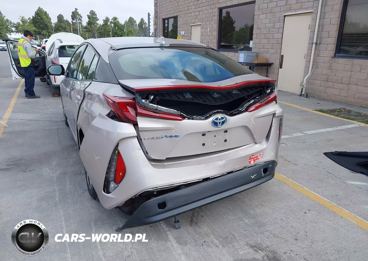 2017 Toyota Prius Prime Premium VIN:JTDKARFP1H3048423 - 6