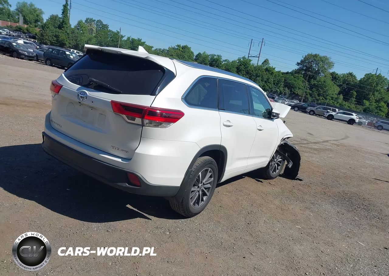 2017 Toyota Highlander Se-Xle VIN:5TDJZRFH2HS431489 - 4