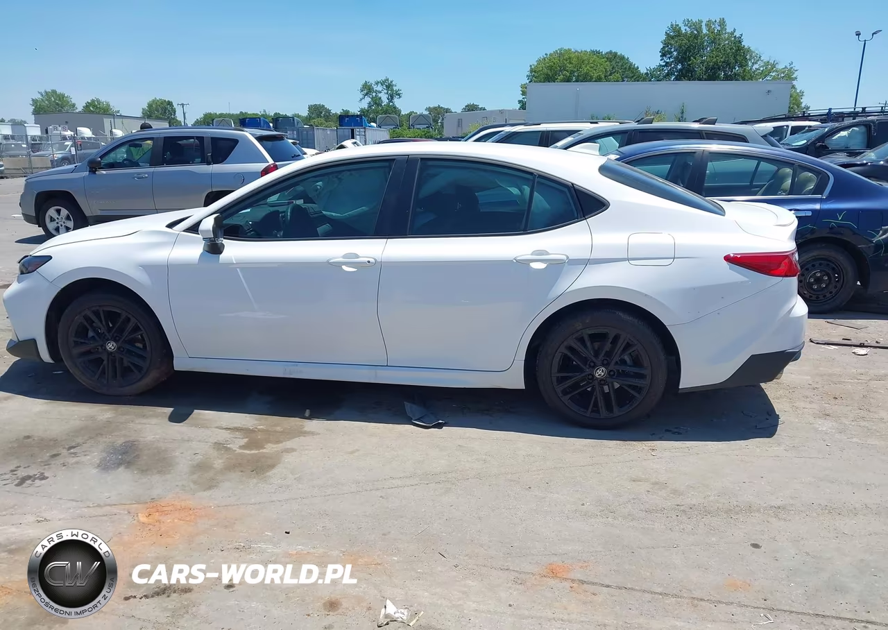 2025 Toyota Camry Se VIN:4T1DBADK1SU500205 - 13
