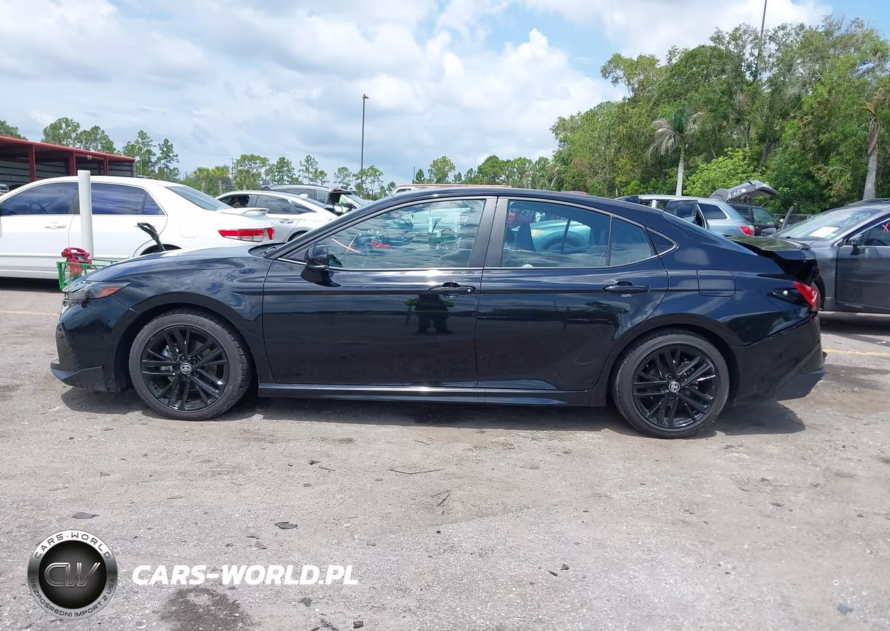 2025 Toyota Camry Se VIN:4T1DAACK2SU034000 - 14