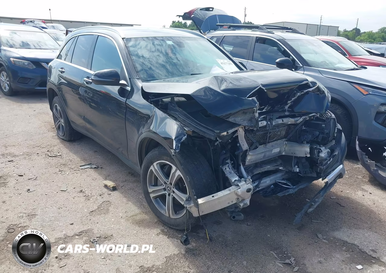 2019 Mercedes-Benz Glc 300 – zdjęcie 1 z 17