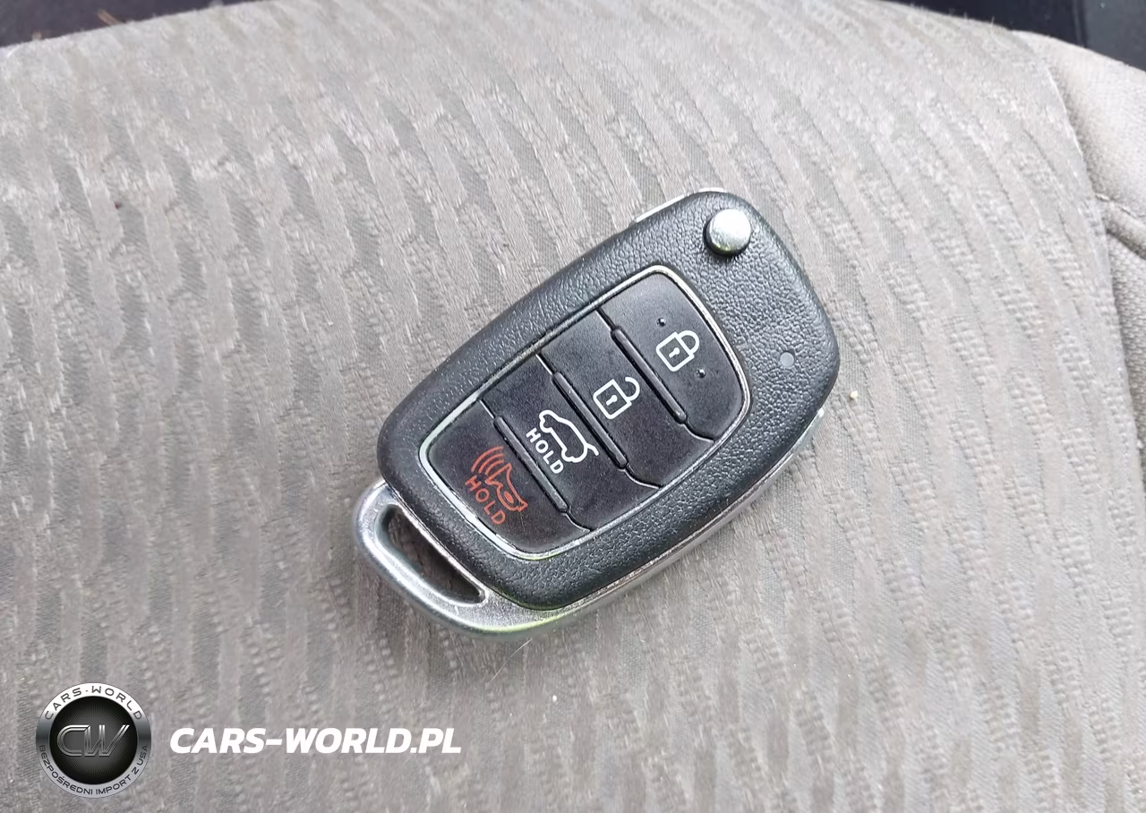2017 Hyundai Santa Fe Se VIN:KM8SM4HF1HU200446 - 11