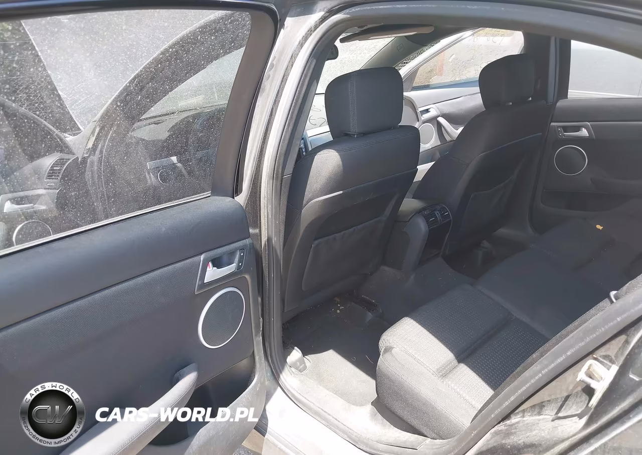 2008 Pontiac G8 VIN:6G2ER57718L132424 - 8