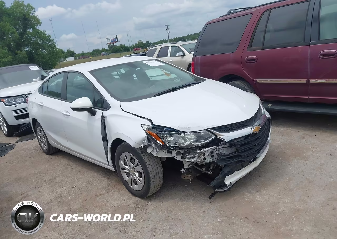 2019 Chevrolet Cruze Ls – zdjęcie 1 z 17