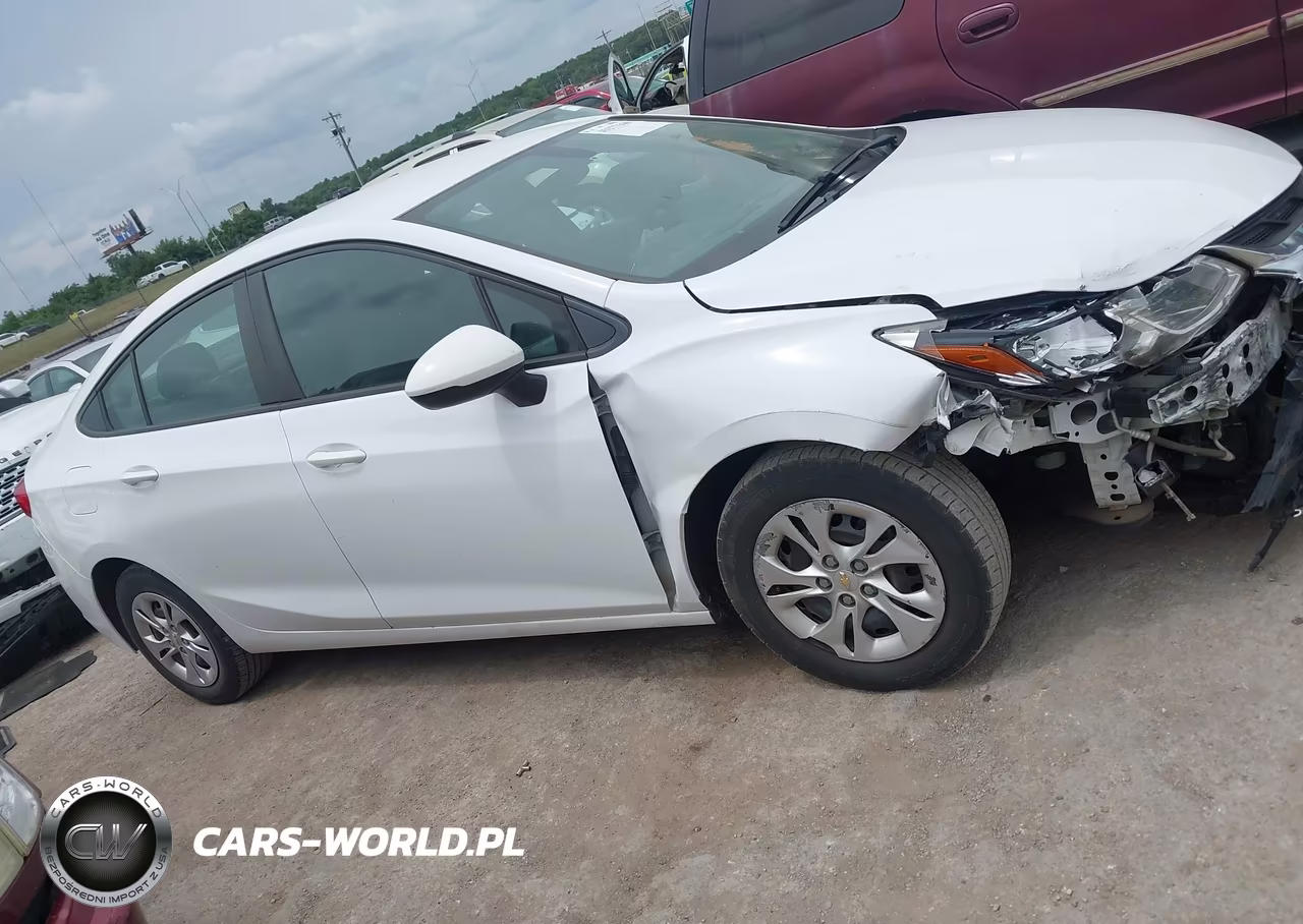 2019 Chevrolet Cruze Ls VIN:1G1BC5SM5K7100708 - 14