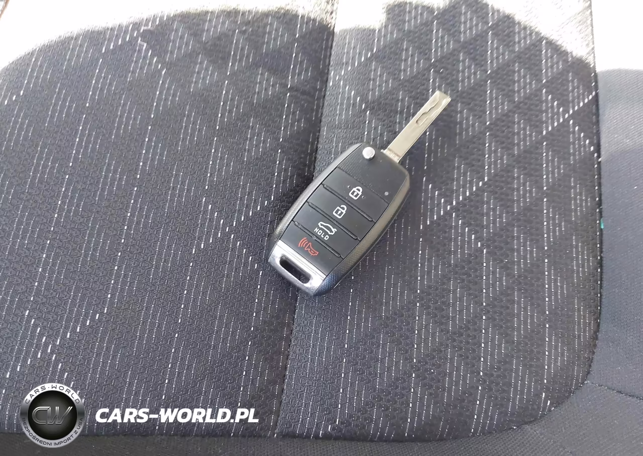 2018 Kia Rio S VIN:3KPA25AB0JE044827 - 11
