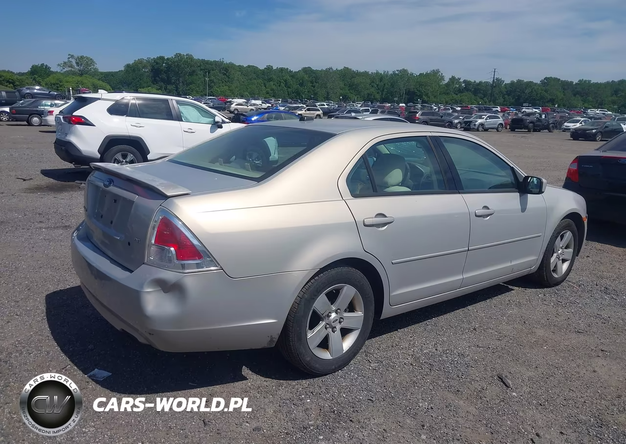 2009 Ford Fusion Se VIN:3FAHP07Z29R179874 - 4