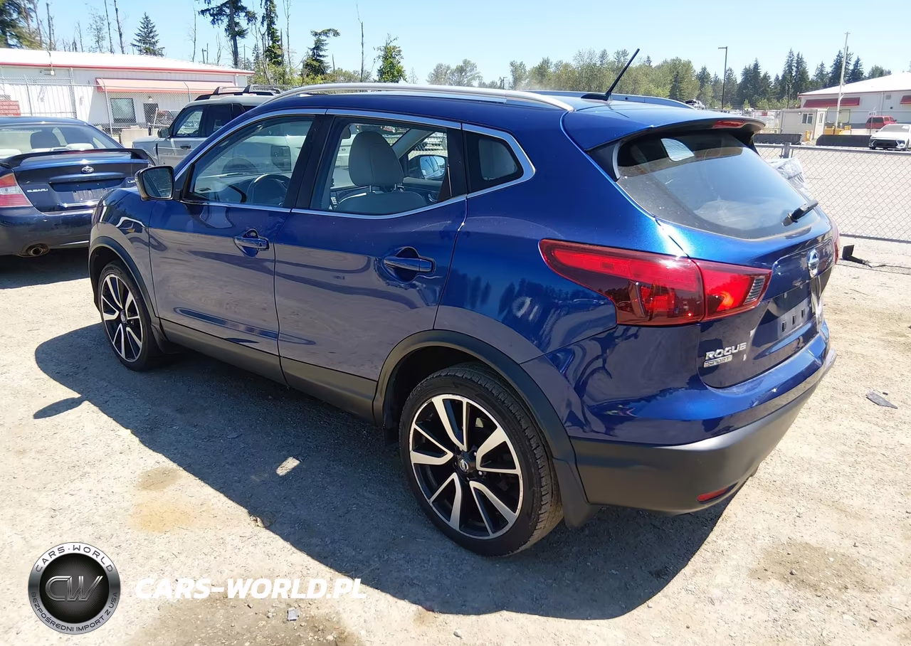 2018 Nissan Rogue Sport Sl VIN:JN1BJ1CR1JW206807 - 3