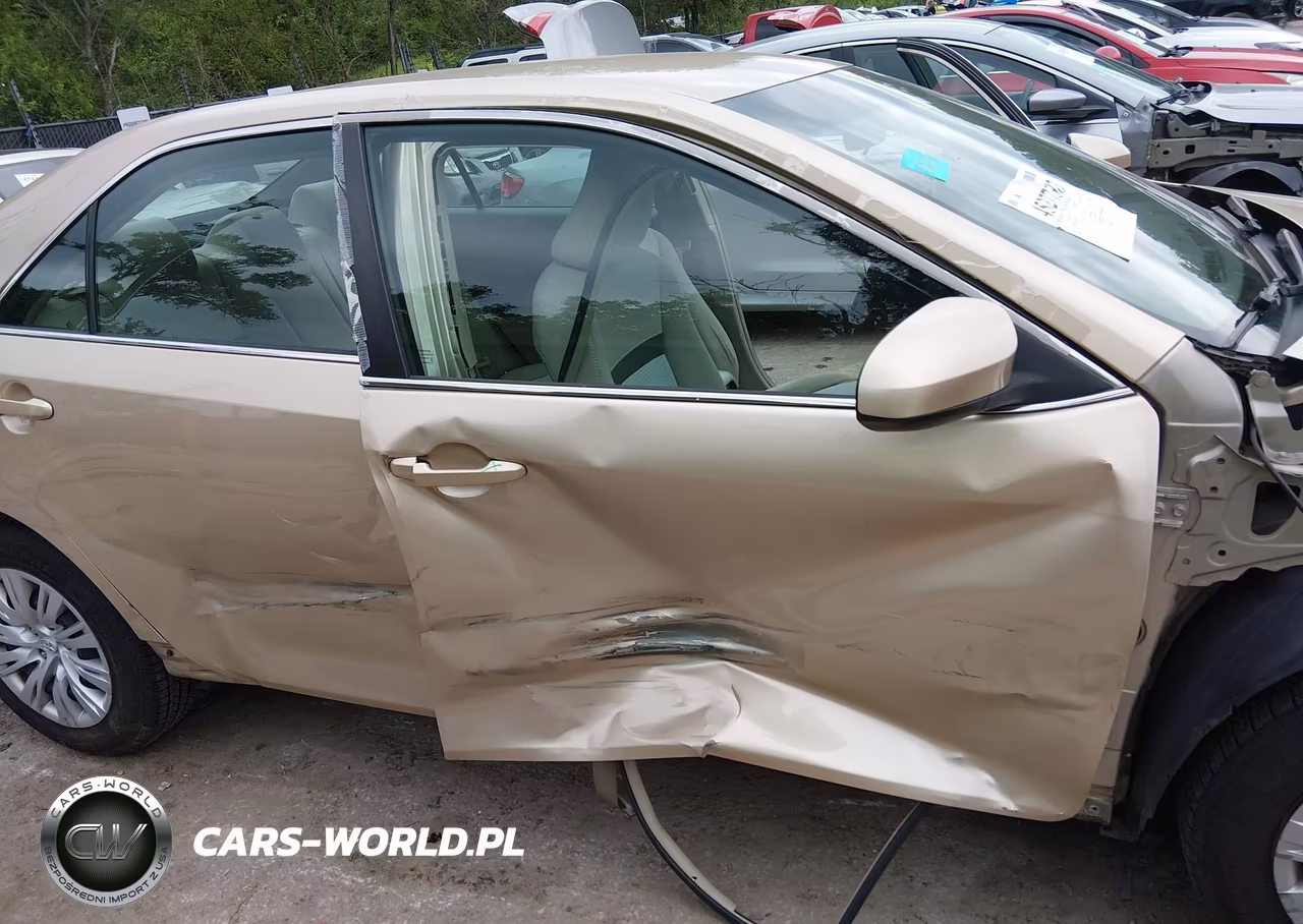 2012 Toyota Camry Le VIN:4T4BF1FK4CR264682 - 14