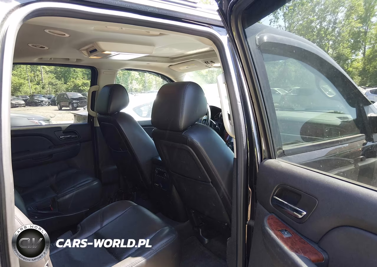 2013 Chevrolet Suburban 1500 Ltz VIN:1GNSKKE7XDR273282 - 8
