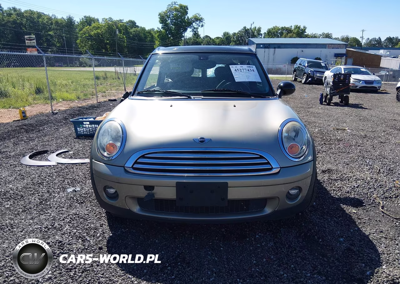 2008 Mini Cooper Clubman VIN:WMWML33578TJ47120 - 13