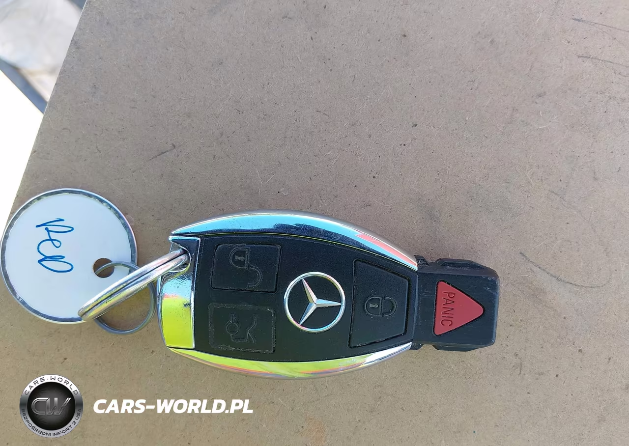 2011 Mercedes-Benz Slk 300 VIN:WDBWK5EA9BF240889 - 11