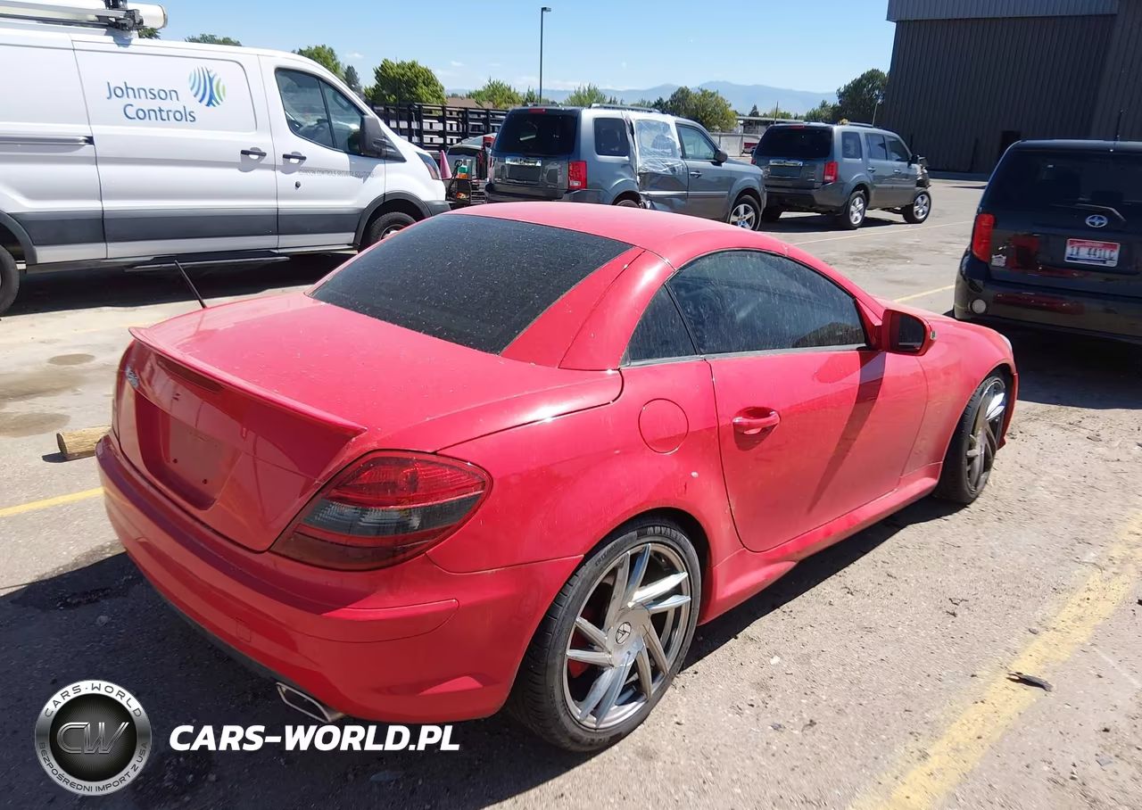 2011 Mercedes-Benz Slk 300 VIN:WDBWK5EA9BF240889 - 4