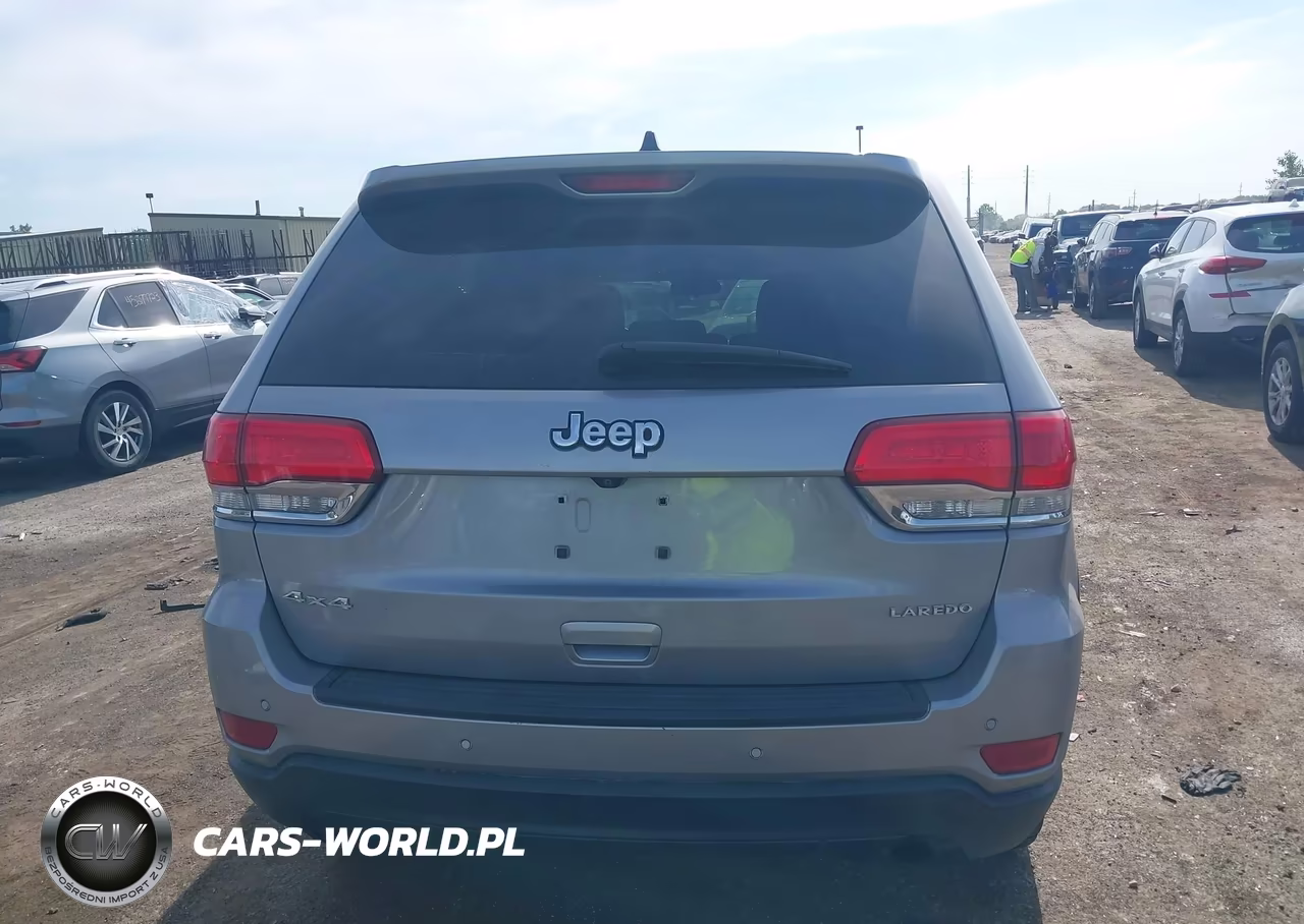 2018 Jeep Grand Cherokee Laredo E 4X4 VIN:1C4RJFAGXJC342932 - 16
