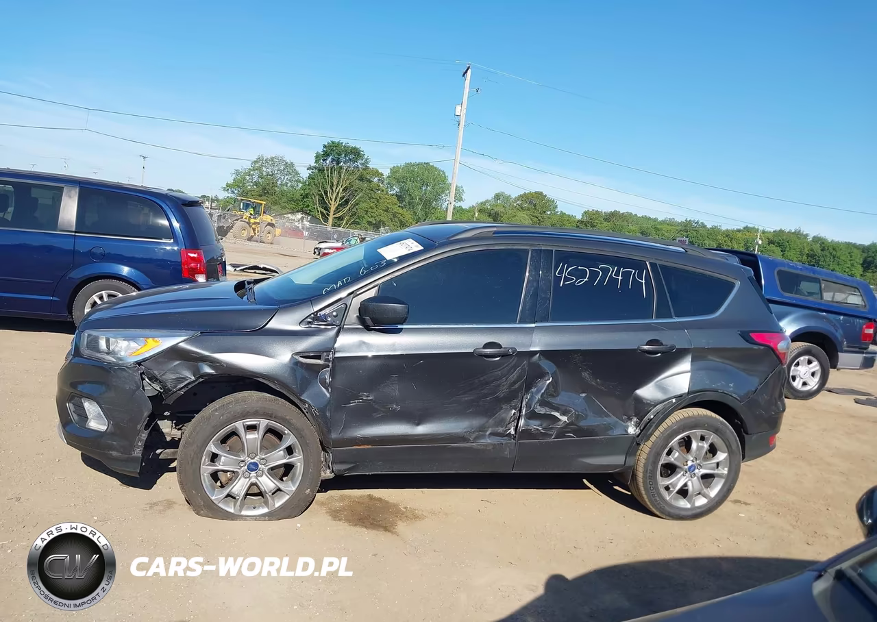 2017 Ford Escape Se VIN:1FMCU9GD8HUE31667 - 15