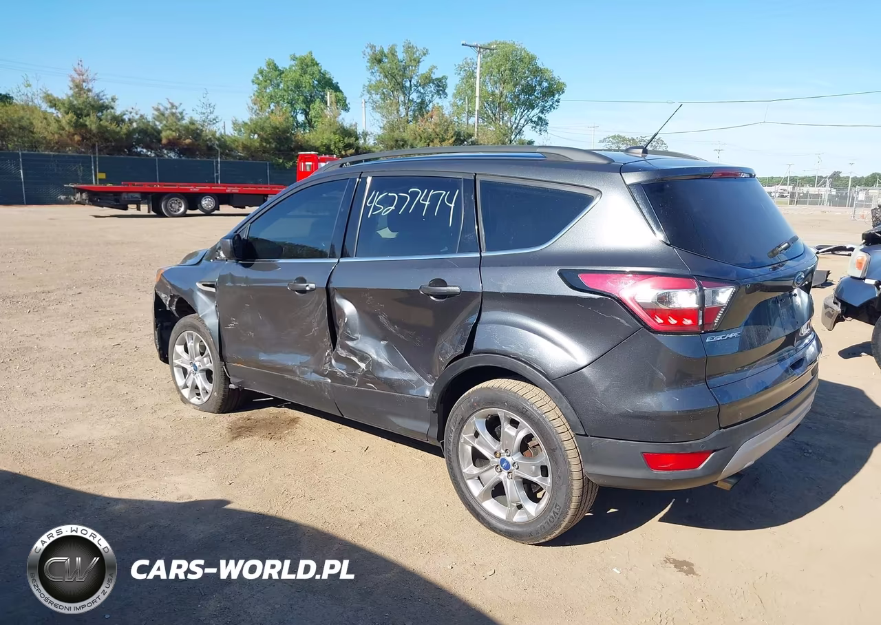 2017 Ford Escape Se VIN:1FMCU9GD8HUE31667 - 3