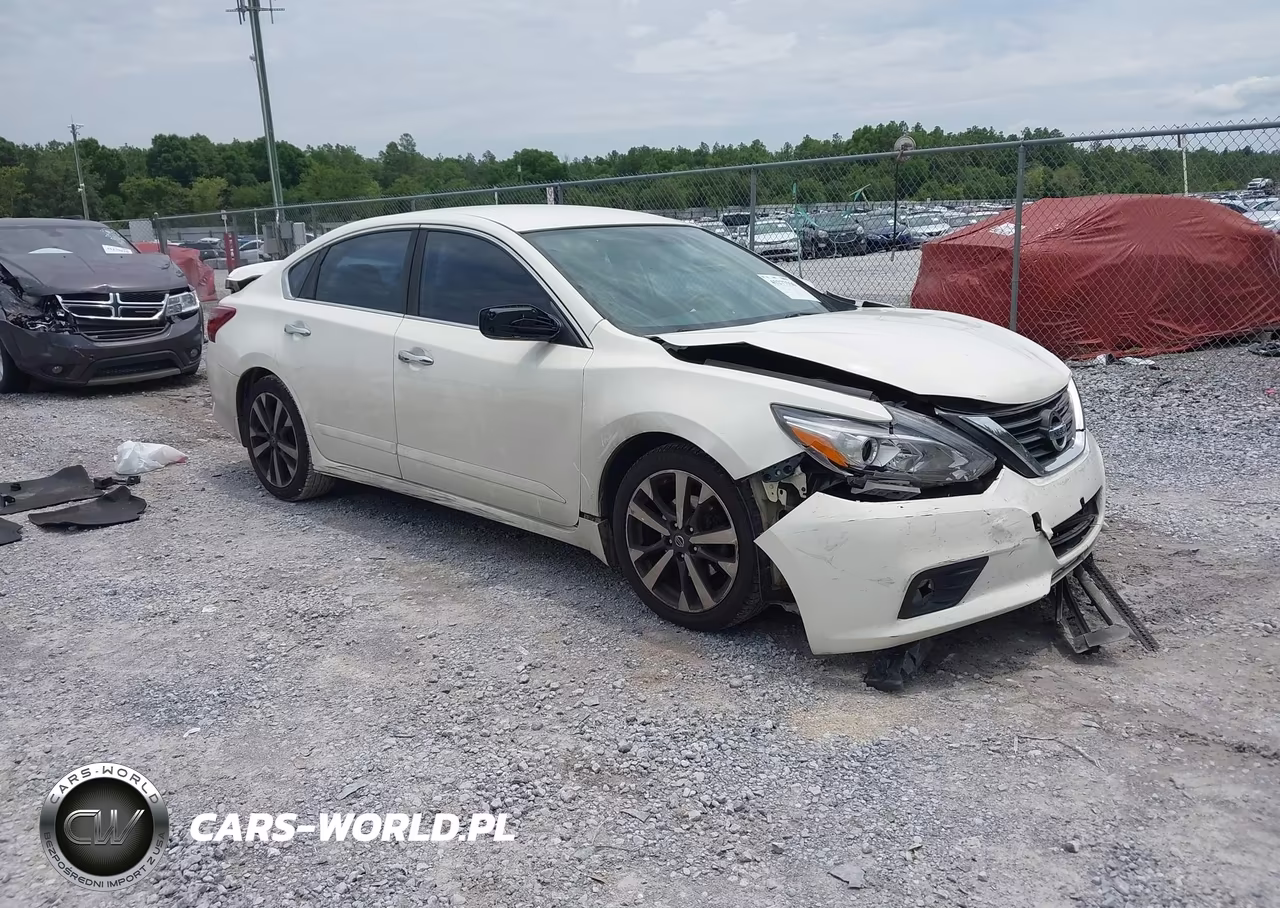 2017 Nissan Altima 2.5 Sr – zdjęcie 1 z 16