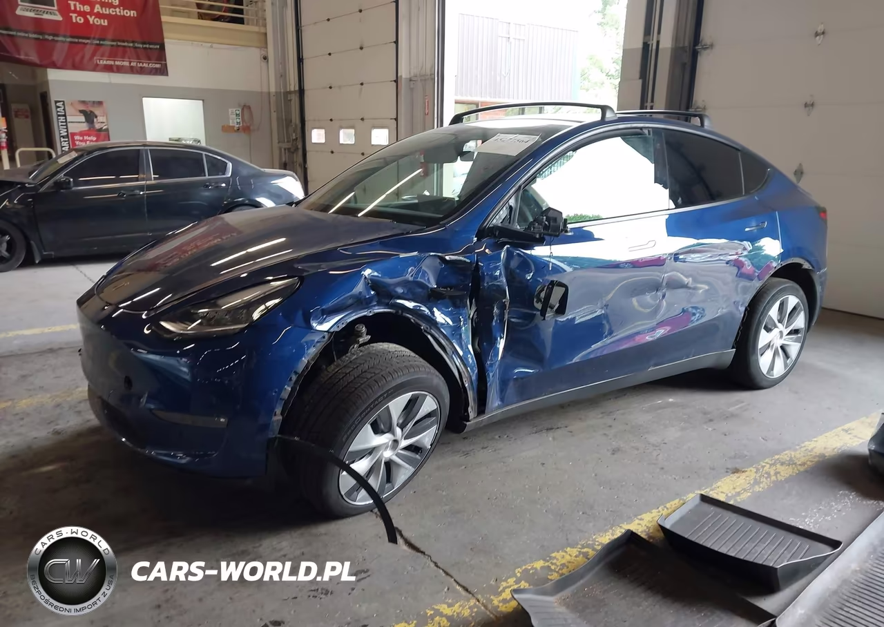 2022 Tesla Model Y Long Range Dual Motor All-Wheel Drive VIN:7SAYGDEE8NF428579 - 2