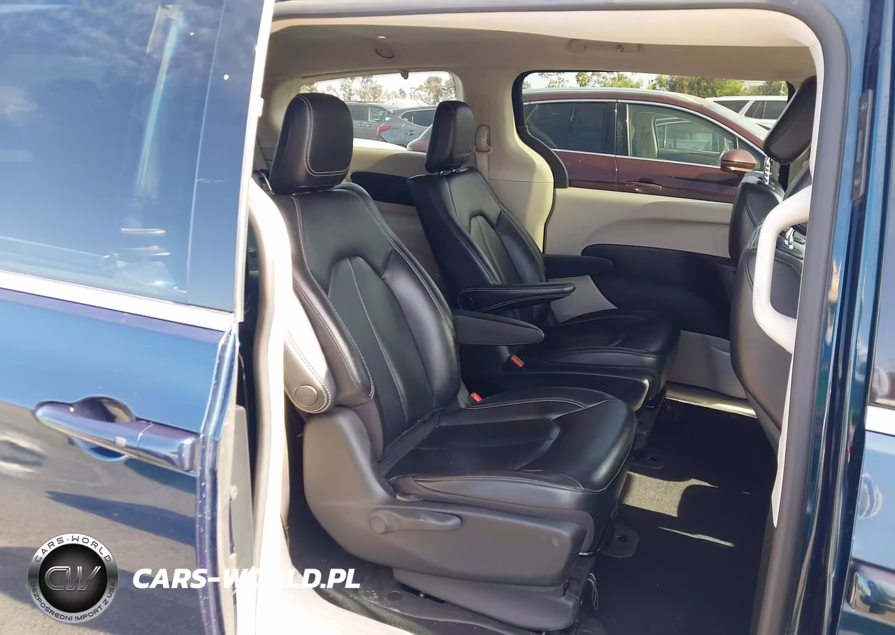 2022 Chrysler Pacifica Hybrid Touring L VIN:2C4RC1L76NR184225 - 8