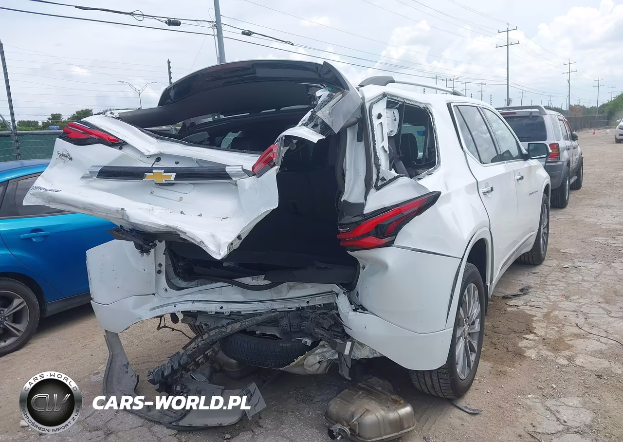 2023 Chevrolet Traverse Fwd Premier VIN:1GNERKKW6PJ330388 - 4