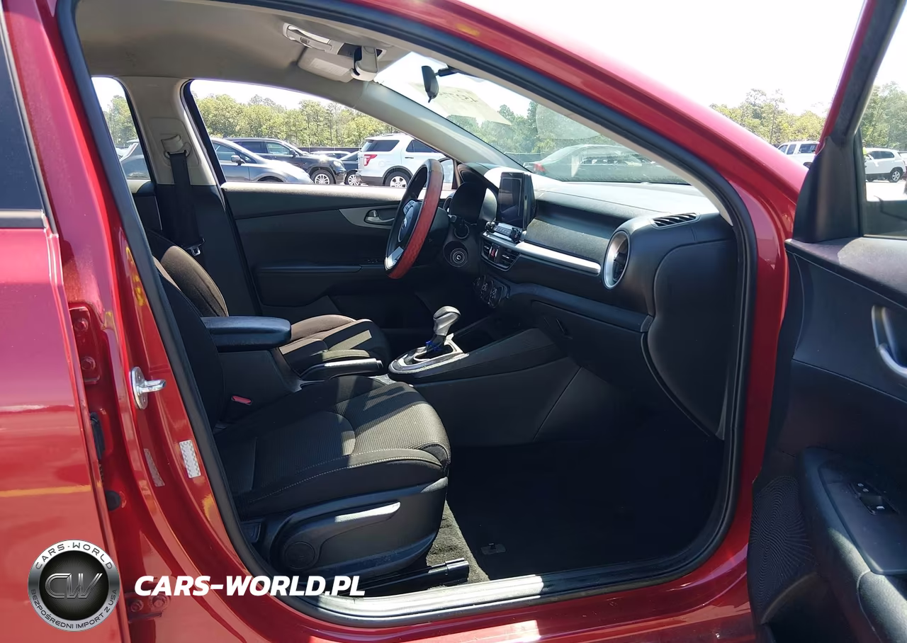 2021 Kia Forte Lxs VIN:3KPF24AD6ME280551 - 5