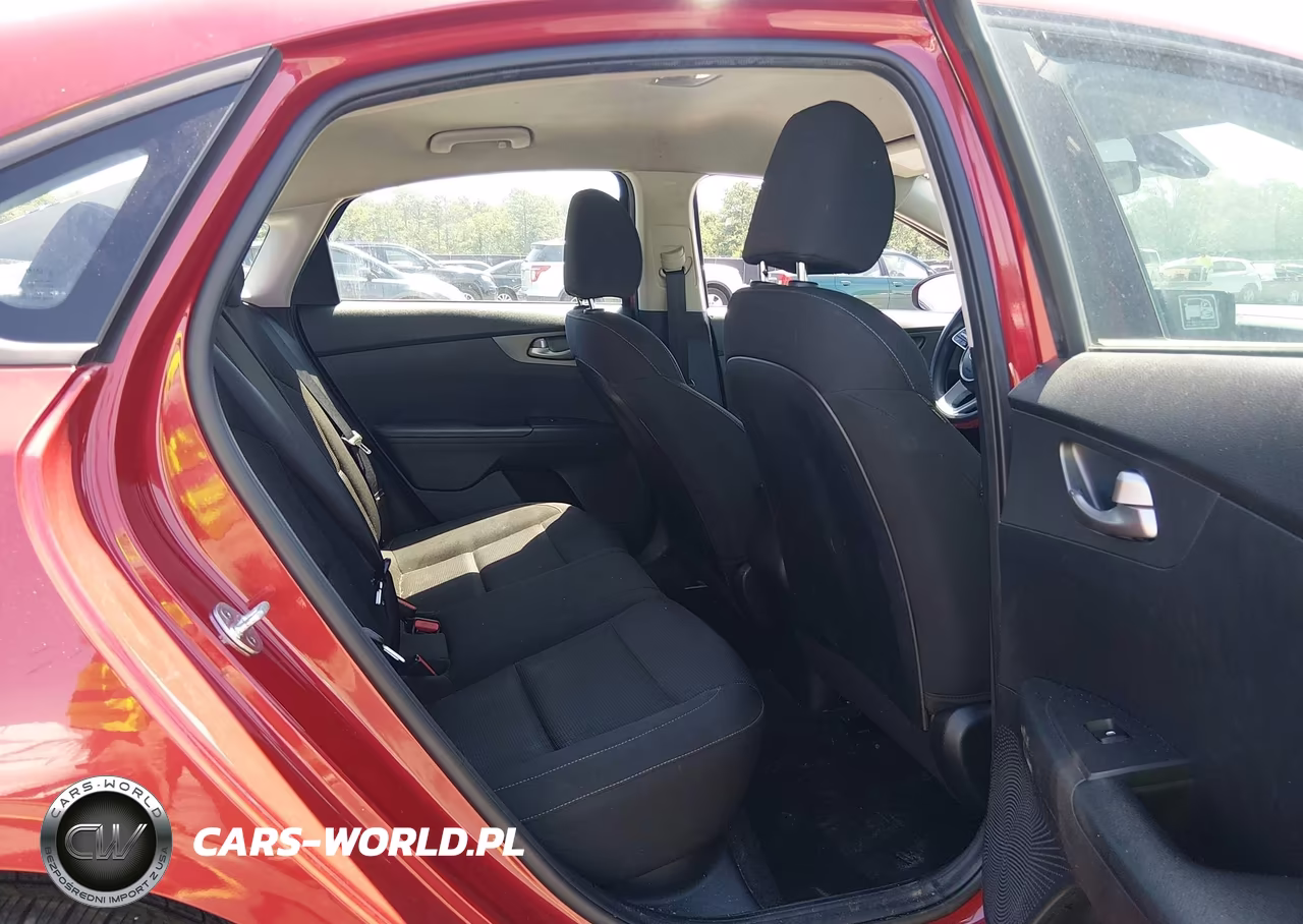 2021 Kia Forte Lxs VIN:3KPF24AD6ME280551 - 8