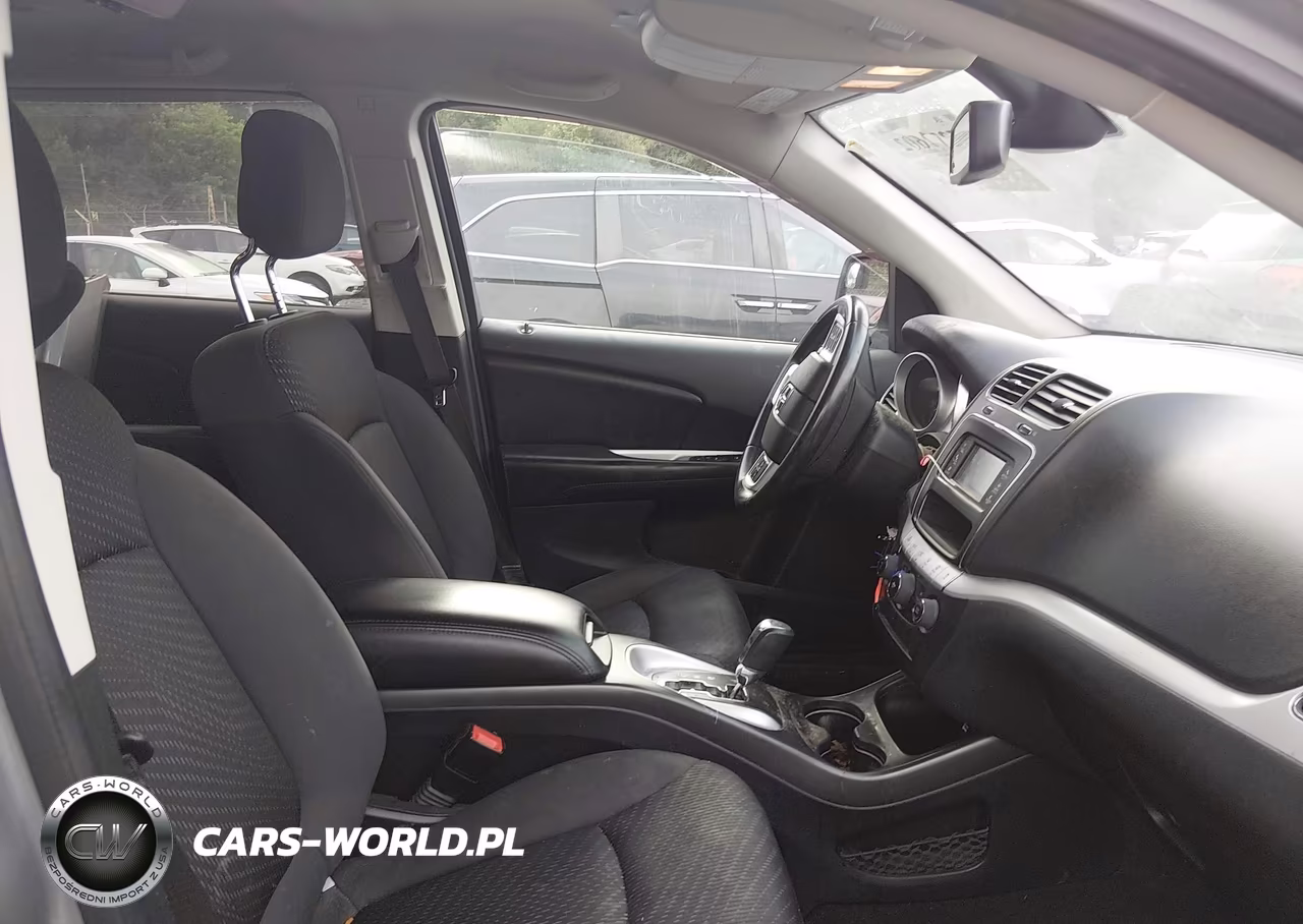 2018 Dodge Journey Se VIN:3C4PDCABXJT513152 - 5