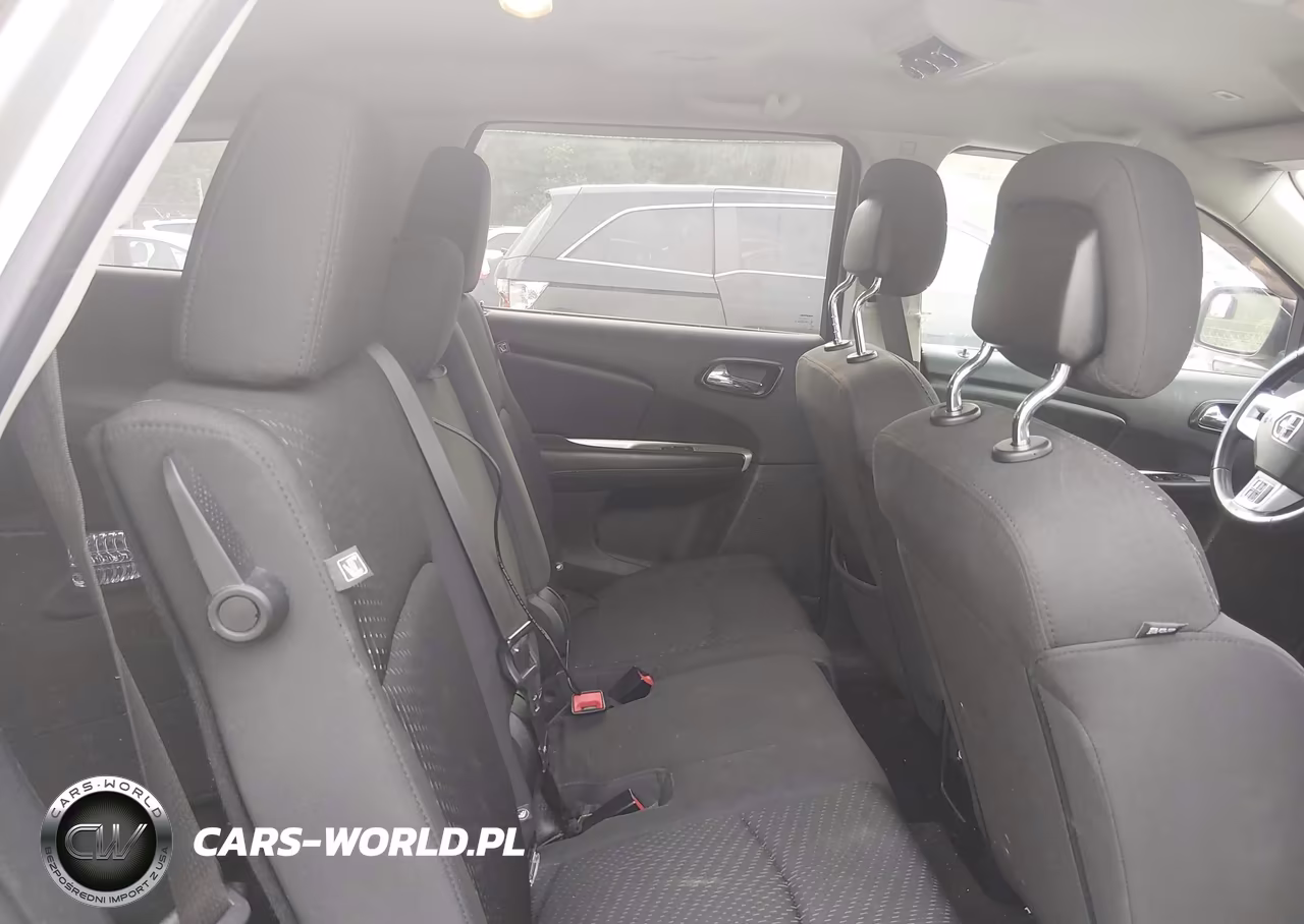 2018 Dodge Journey Se VIN:3C4PDCABXJT513152 - 8