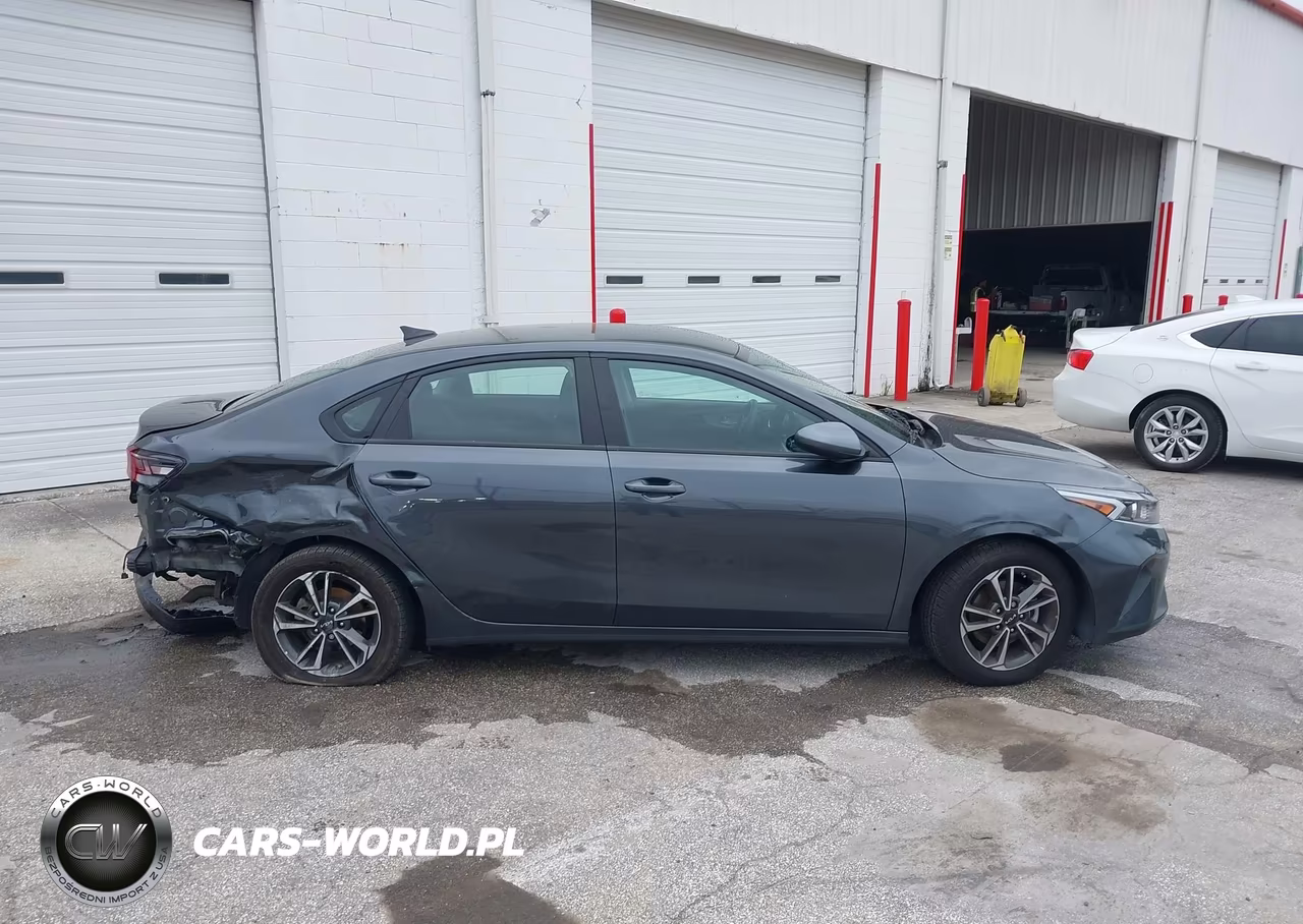 2024 Kia Forte Lxs VIN:3KPF24AD4RE794518 - 14