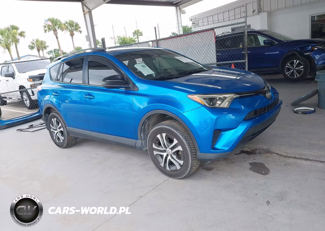 2018 Toyota Rav4 Le – zdjęcie 1 z 17
