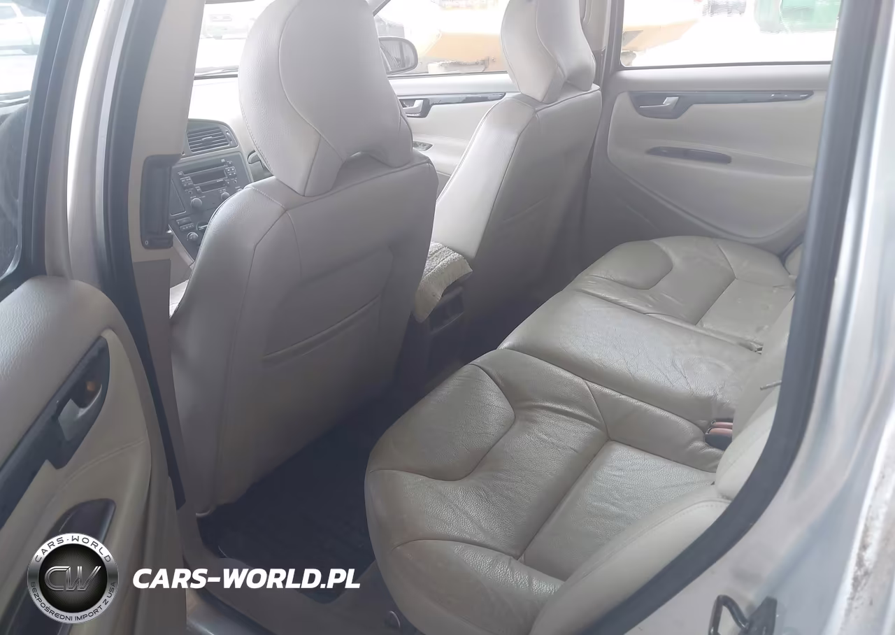 2002 Volvo V70 2.4 VIN:YV1SW61R922234792 - 8
