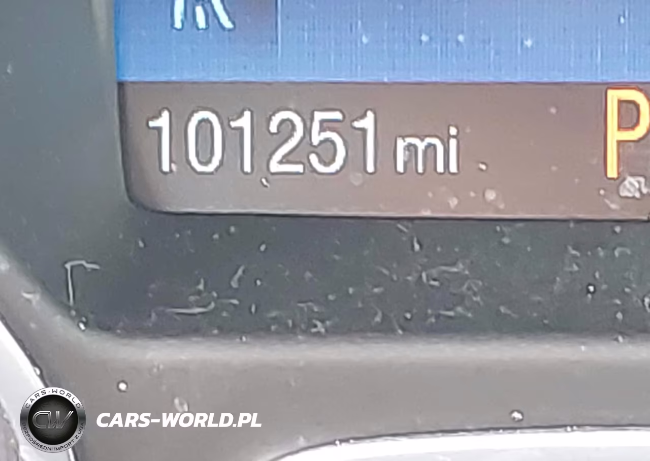 2018 Ford Focus Se VIN:1FADP3F26JL327502 - 15