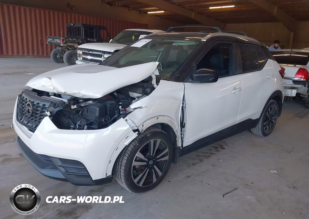 2018 Nissan Kicks Sv VIN:3N1CP5CU7JL532681 - 2
