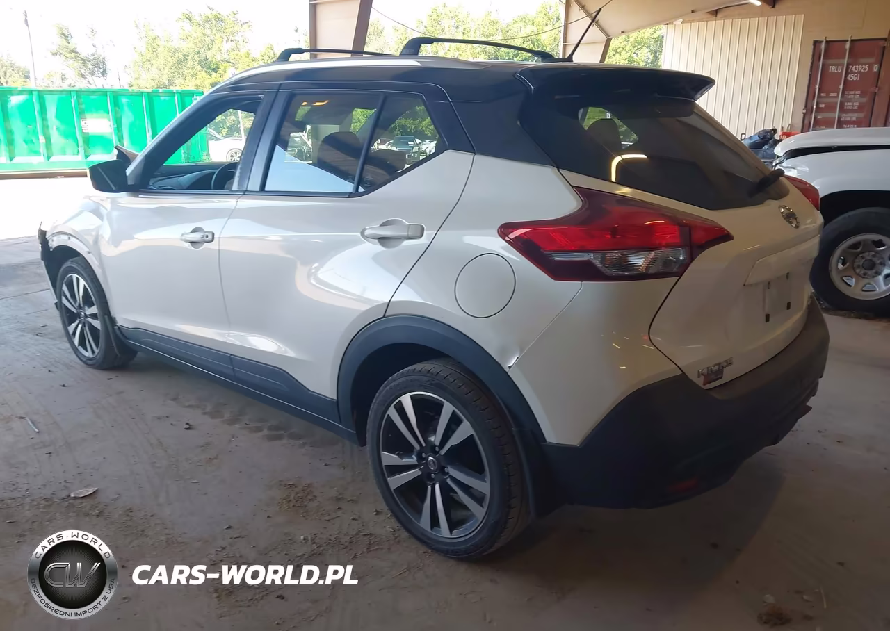 2018 Nissan Kicks Sv VIN:3N1CP5CU7JL532681 - 3
