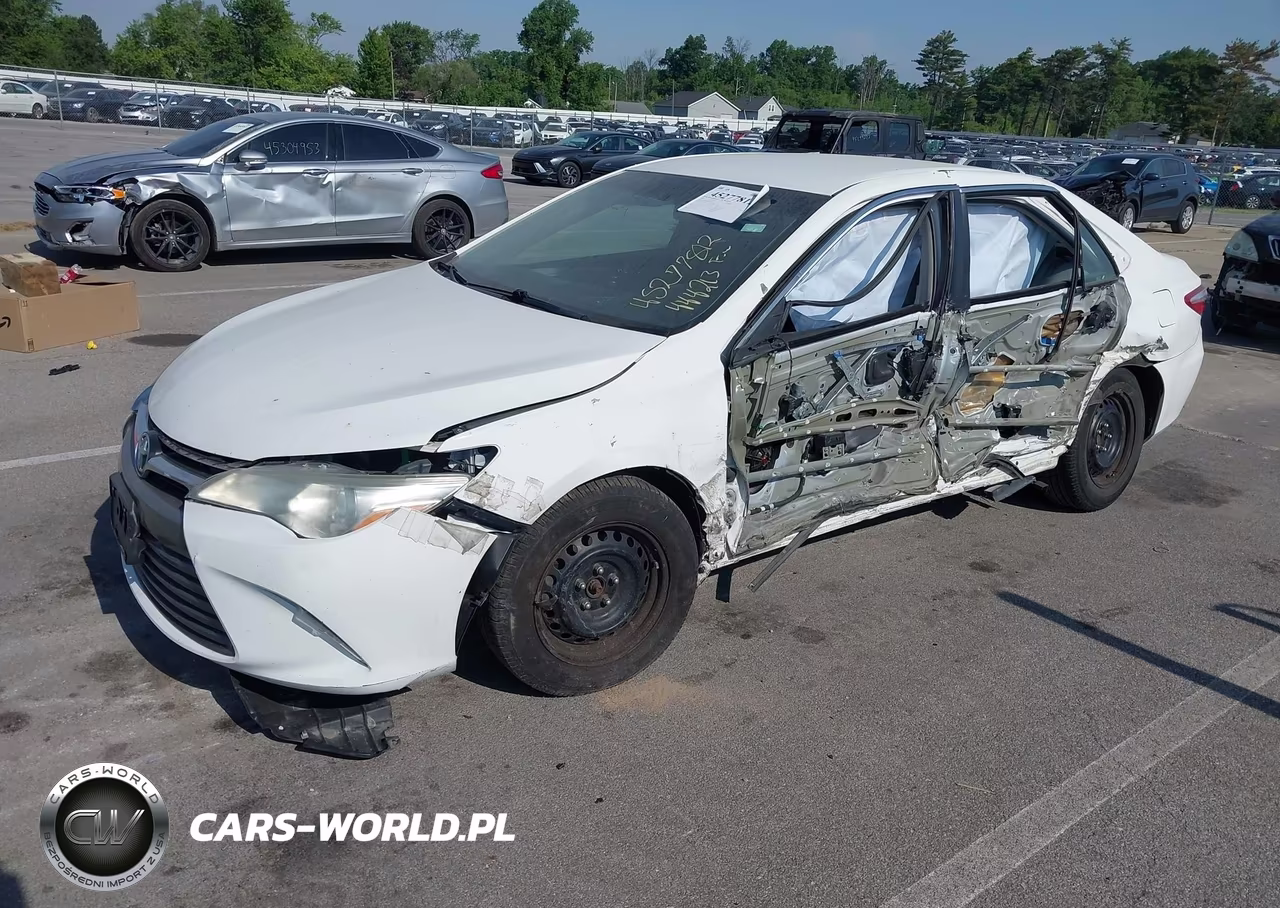 2016 Toyota Camry Le VIN:4T1BF1FK9GU568042 - 2